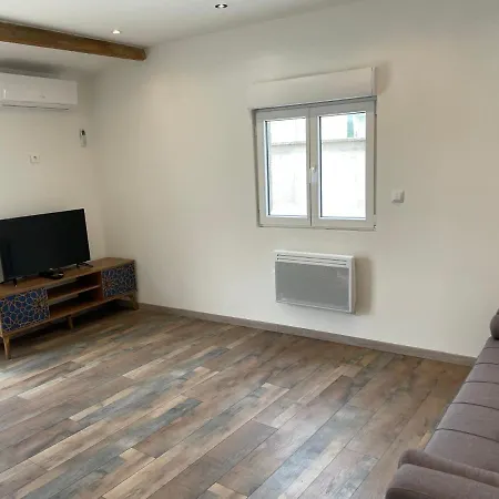 شقة فندقية Studio 23 M2+wifi +parking Prive *