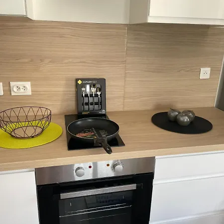 Studio 23 M2+wifi +parking Prive