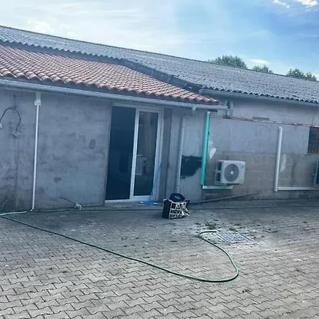 Studio 23 M2+wifi +parking Prive Apart-hotel