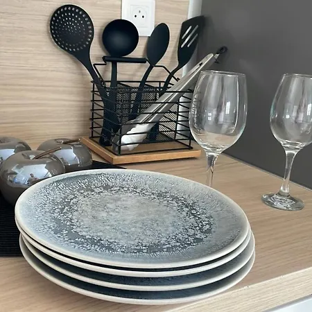 Appart hôtel Studio 23 M2+wifi +parking Privé